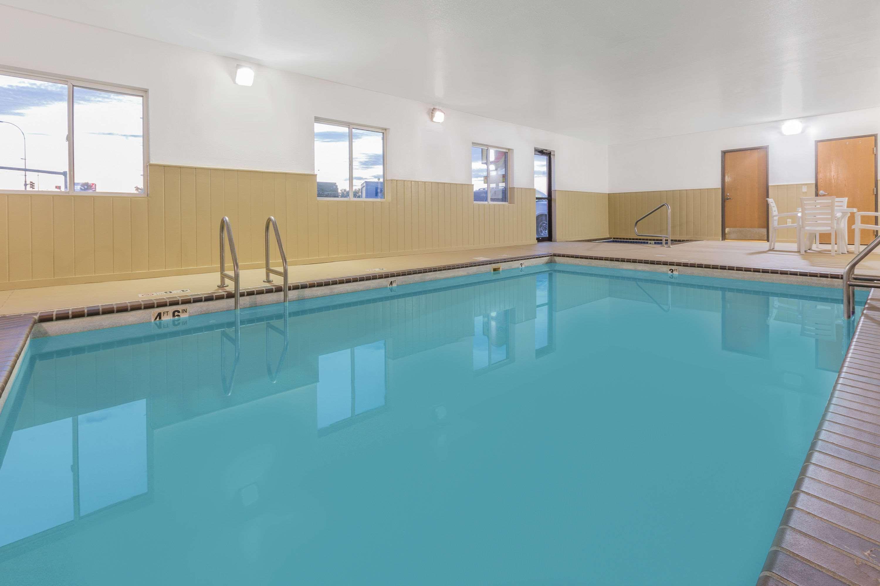Super 8 By Wyndham Sioux Falls Exterior photo